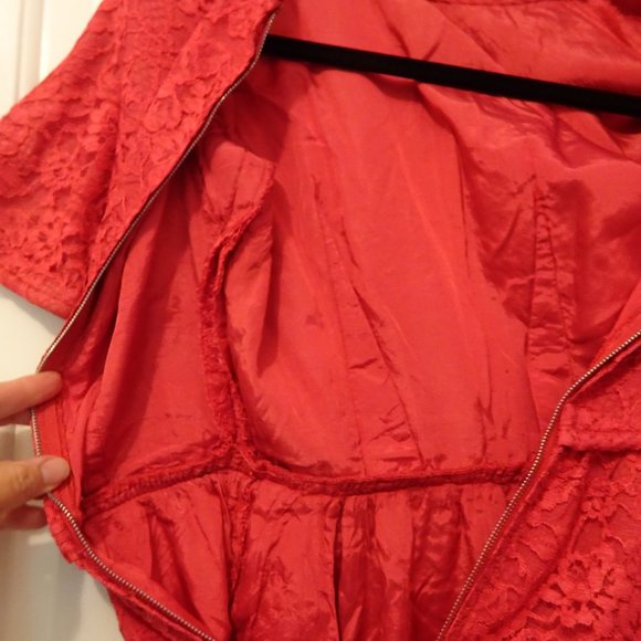 Vintage Jeanne D'Arc Lace Sheath Dress - Picture 10 of 11